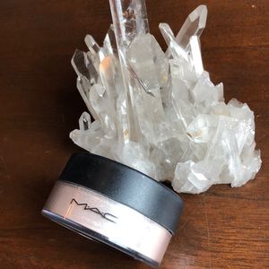 Mac loose shimmer
